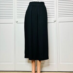 ORIENTIQUE Naturally Black Lightweight Cropped Lightweight Trousers Size Medium